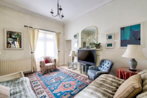 GuestReady - Classic Charm near Holyrood Park